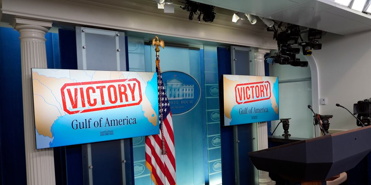 Judge rejects immediately restoring AP’s access to White House but