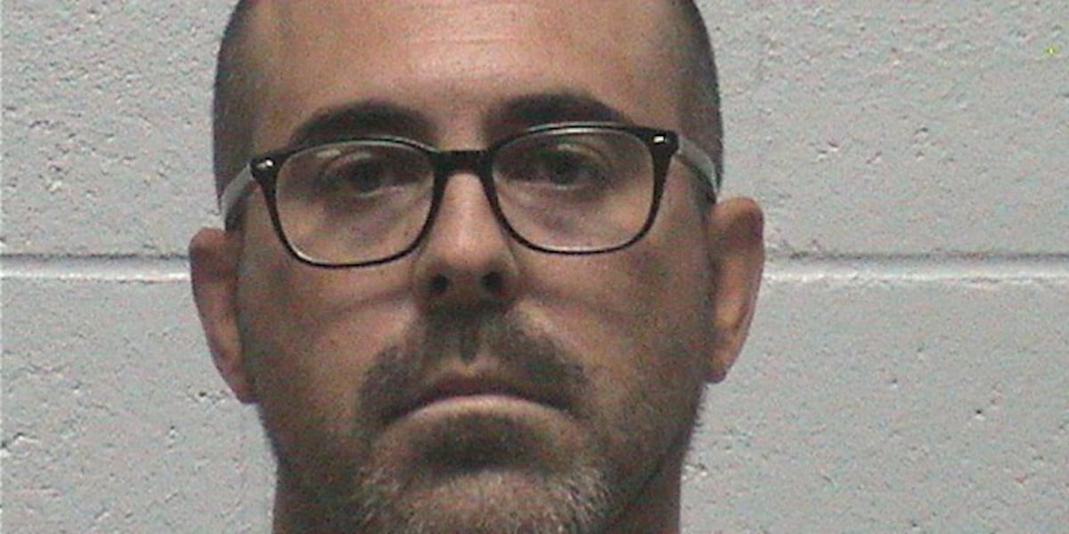 Dayton Elementary School teacher arrested for alleged sexual abuse of students