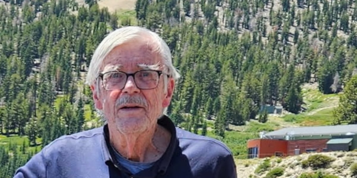 Sparks police searching for missing elderly man